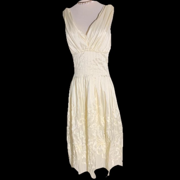 NWT Suzi Chin For Maggie Boutique Diamond white dress Size 8 - Picture 3 of 16